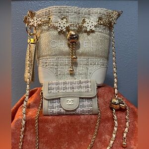 Chanel Tweed Cream & Gold Shoulder Bag Set (GWP/PWP)